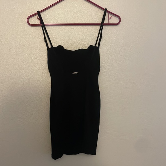 Black stretchable mini dress size S - Picture 3 of 6